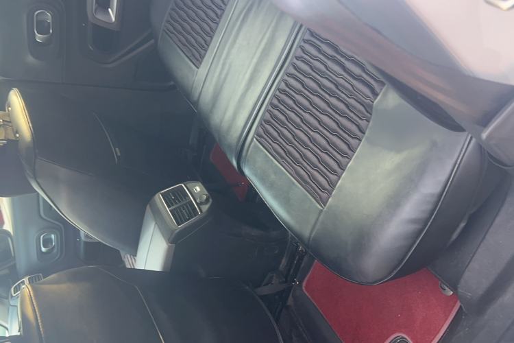 Used Citroen C5 AIRCROSS 2019 350THP Enjoyment Model China V Standard Interior 2
