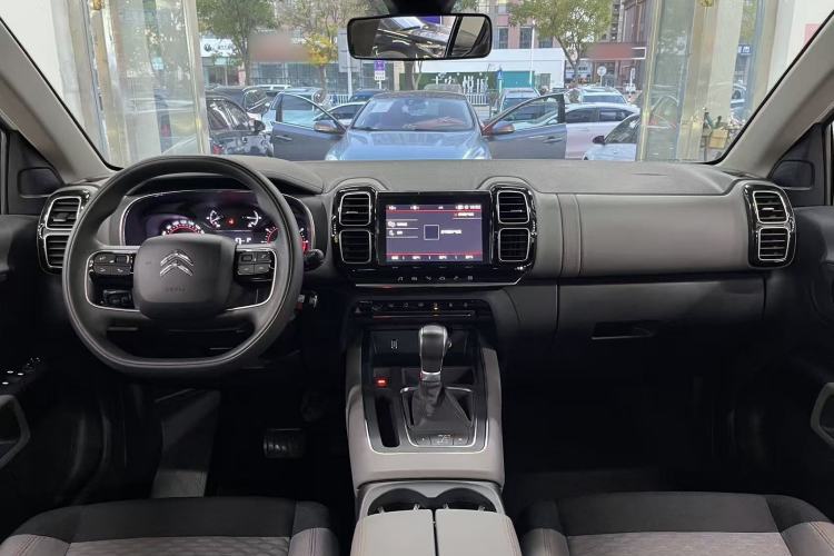Used Citroen C5 AIRCROSS 2019 350THP Comfort Edition China V standard Interior 3