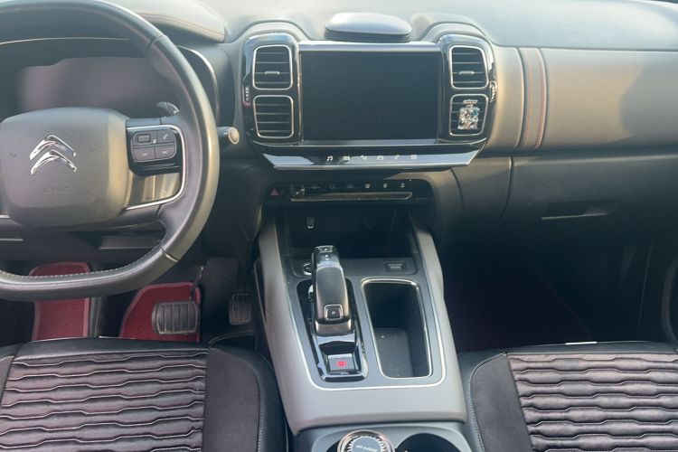 Used Citroen C5 AIRCROSS 2019 350THP Enjoyment Model China V Standard Interior 3