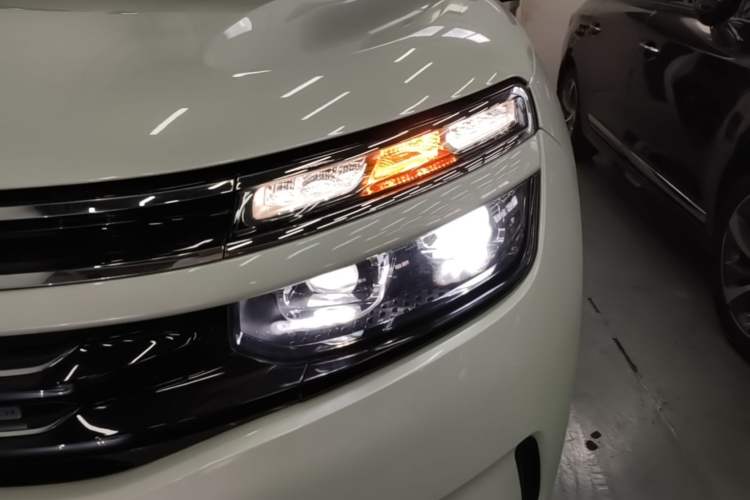 Used Citroen C5 AIRCROSS 2019 360THP Enjoyment Model China VI Standard Left Front Headlight