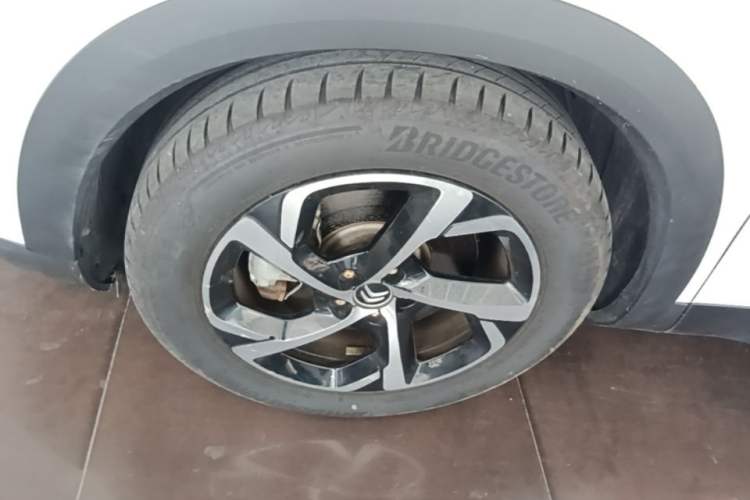 Used Citroen C5 AIRCROSS 2019 400THP Luxury Edition China VI Left Front Wheel Hub
