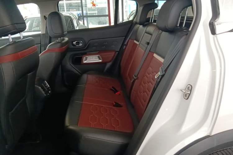 Used Citroen C5 AIRCROSS 2019 400THP Luxury Edition China VI Left Rear Seat