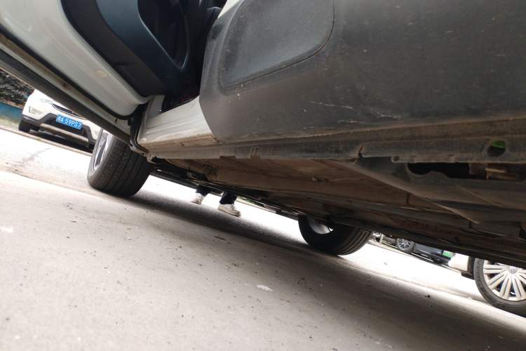 Used Citroen C5 AIRCROSS 2019 350THP Enjoyment Model China V Standard Left Side Sill