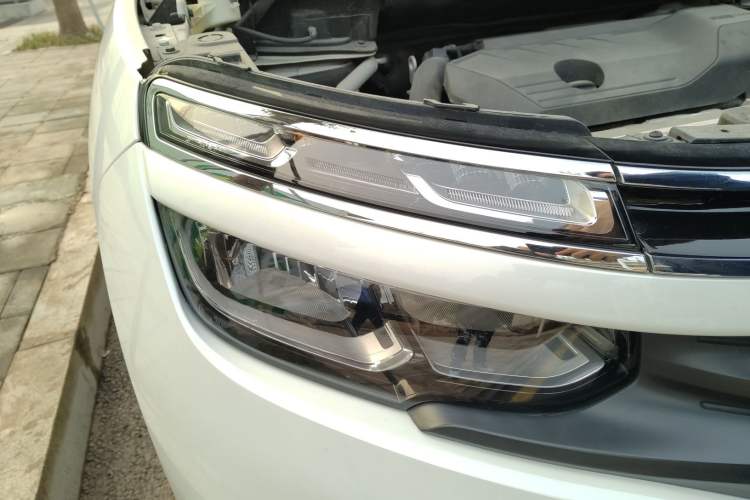 Used Citroen C5 AIRCROSS 2019 360THP Enjoyment Version China VI Standard Right Front Headlight
