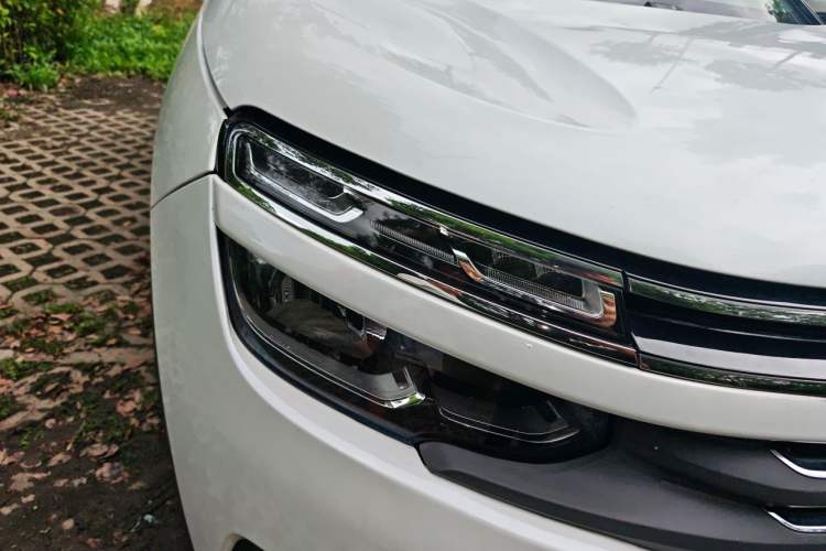 Used Citroen C5 AIRCROSS 2019 350THP Enjoyment Model China V Standard Right Front Headlight