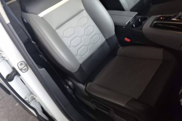 Used Citroen C5 AIRCROSS 2019 360THP Enjoyment Model China VI Standard Right Front Seat