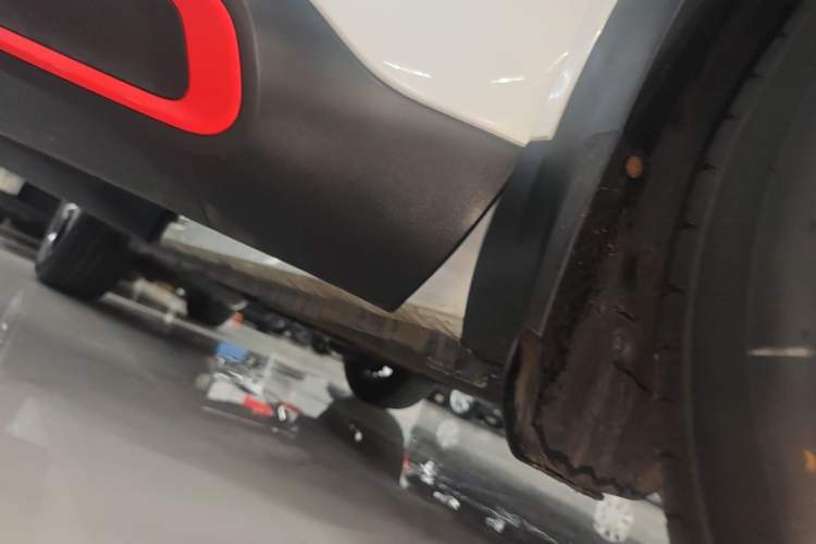 Used Citroen C5 AIRCROSS 2019 350THP Enjoyment Model China V Standard Right Side Sill