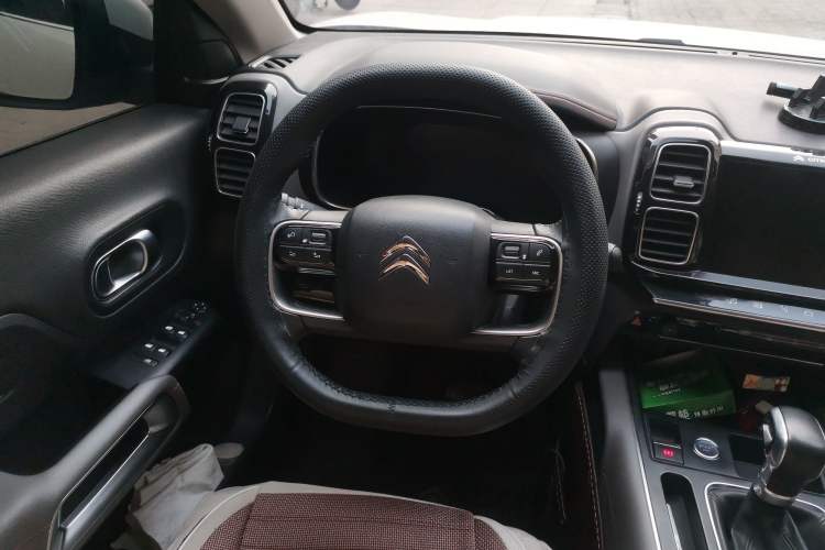 Used Citroen C5 AIRCROSS 2019 350THP Enjoyment Model China V Standard Steering Wheel