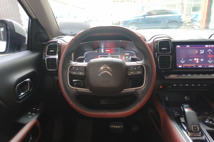 Used Citroen C5 AIRCROSS 2019 380THP Luxury Model China V Standard Steering Wheel