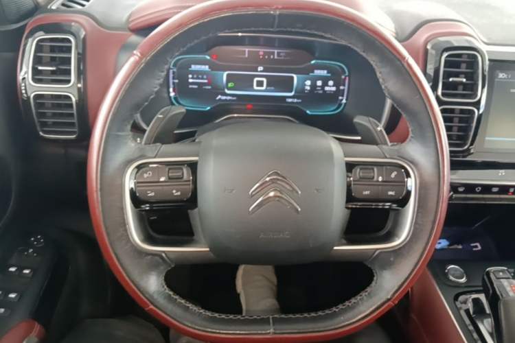 Used Citroen C5 AIRCROSS 2019 400THP Luxury Edition China VI Steering Wheel