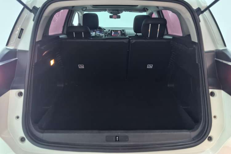 Used Citroen C5 AIRCROSS 2019 350THP Enjoyment Model China V Standard Trunk