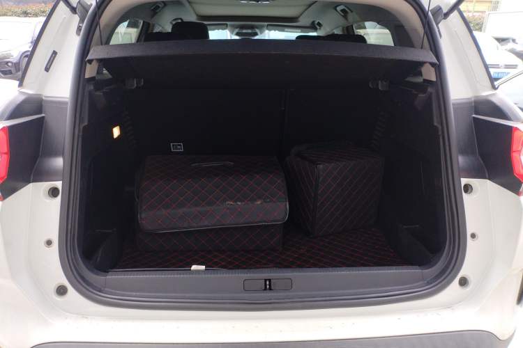 Used Citroen C5 AIRCROSS 2019 350THP Enjoyment Model China V Standard Trunk