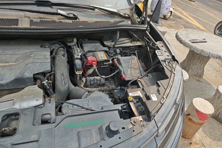 Used Citroen C5 AIRCROSS 2020 400THP Premium Edition Engine Bay Left