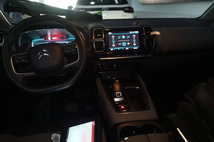 Used Citroen C5 AIRCROSS 2020 360THP Enjoyment Version Center Console