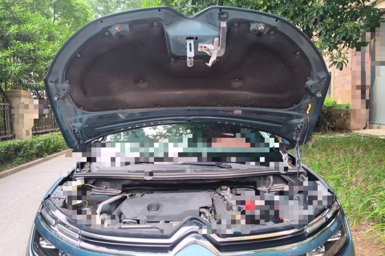 Used Citroen C5 AIRCROSS 2020 400THP Premium Edition Engine Bay