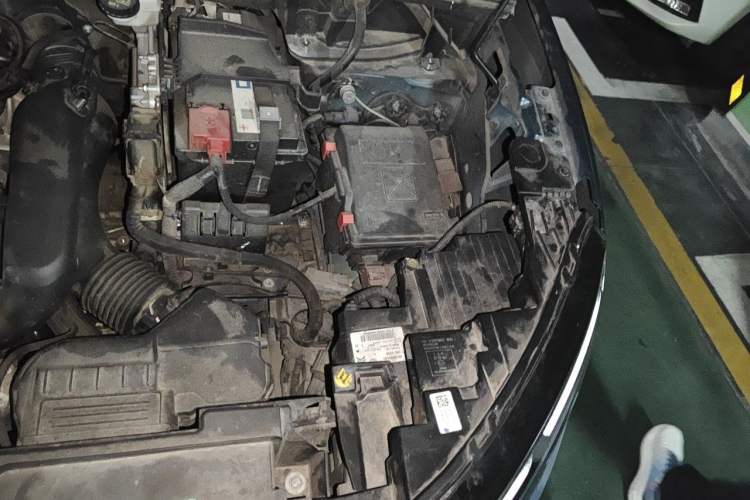 Used Citroen C5 AIRCROSS 2020 400THP Premium Edition Engine Bay Left