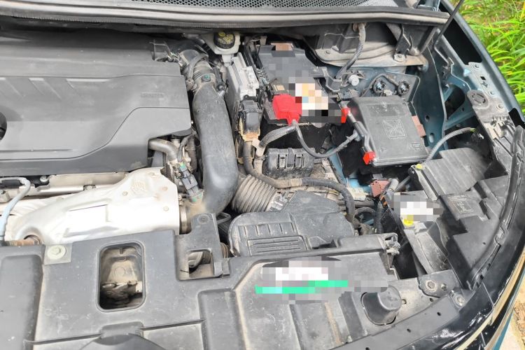 Used Citroen C5 AIRCROSS 2020 400THP Premium Edition Engine Bay Left
