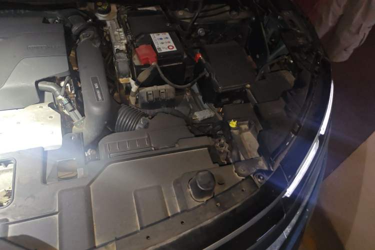 Used Citroen C5 AIRCROSS 2020 400THP Premium Edition Engine Bay Left