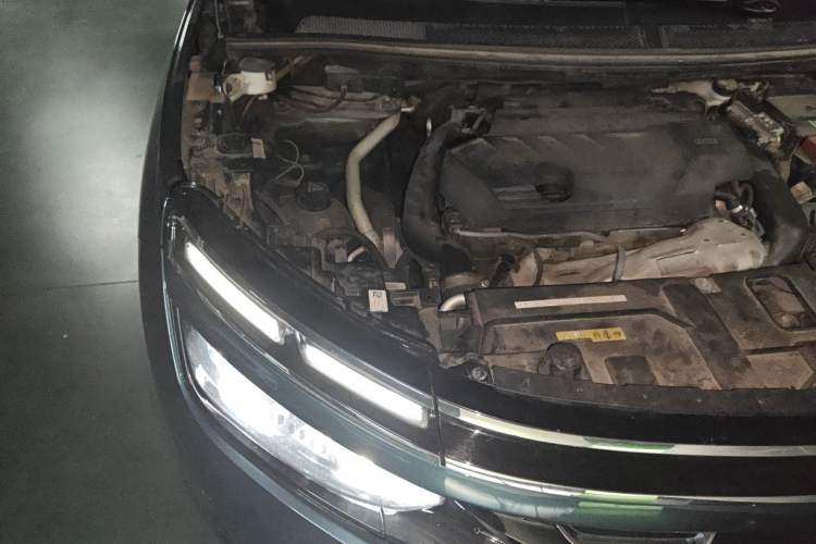 Used Citroen C5 AIRCROSS 2020 400THP Premium Edition Engine Bay Right