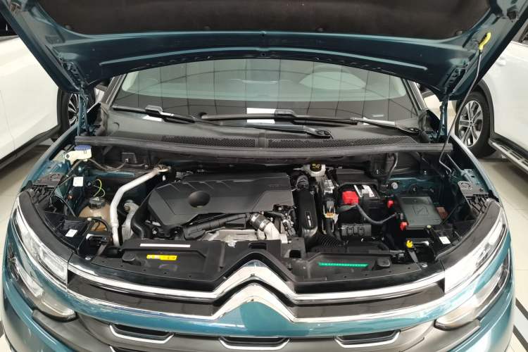 Used Citroen C5 AIRCROSS 2020 360THP Comfort Edition Engine Bay