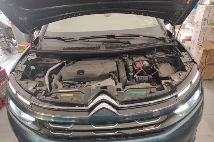 Used Citroen C5 AIRCROSS 2020 400THP Premium Edition Engine Bay