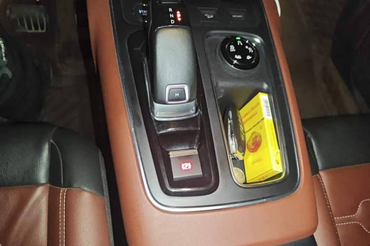 Used Citroen C5 AIRCROSS 2020 400THP Premium Edition Gear Lever
