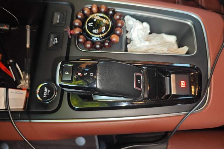 Used Citroen C5 AIRCROSS 2020 400THP Premium Edition Gear Lever