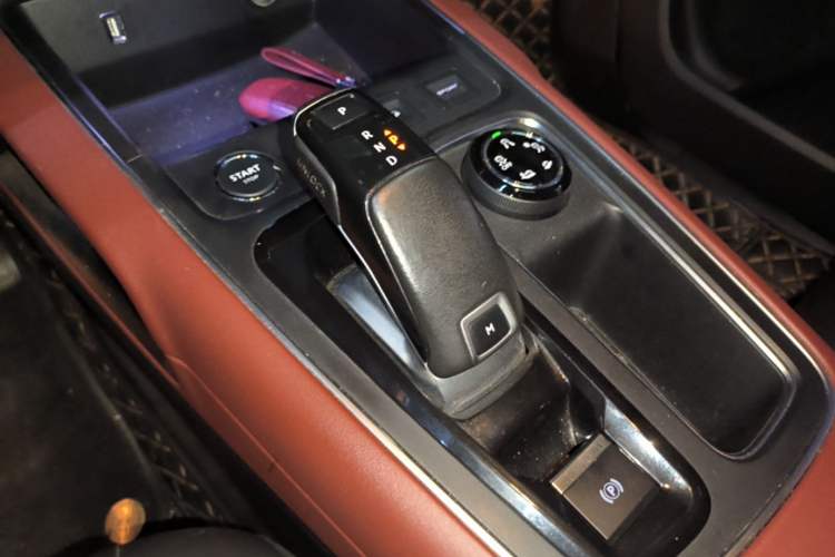 Used Citroen C5 AIRCROSS 2020 400THP Premium Edition Gear Lever