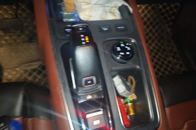 Used Citroen C5 AIRCROSS 2020 400THP Premium Edition Gear Lever