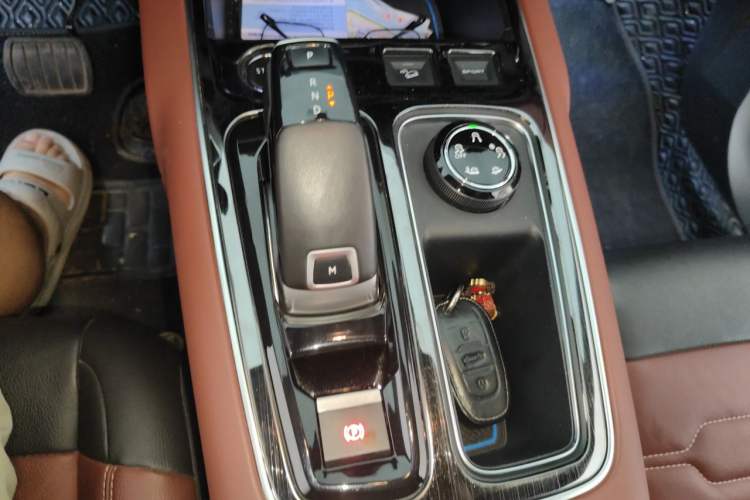 Used Citroen C5 AIRCROSS 2020 400THP Premium Edition Gear Lever