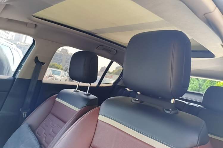 Used Citroen C5 AIRCROSS 2020 400THP Premium Edition Headliner
