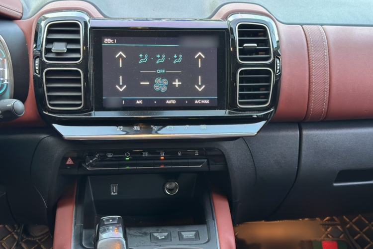 Used Citroen C5 AIRCROSS 2020 400THP Premium Edition Interior 7