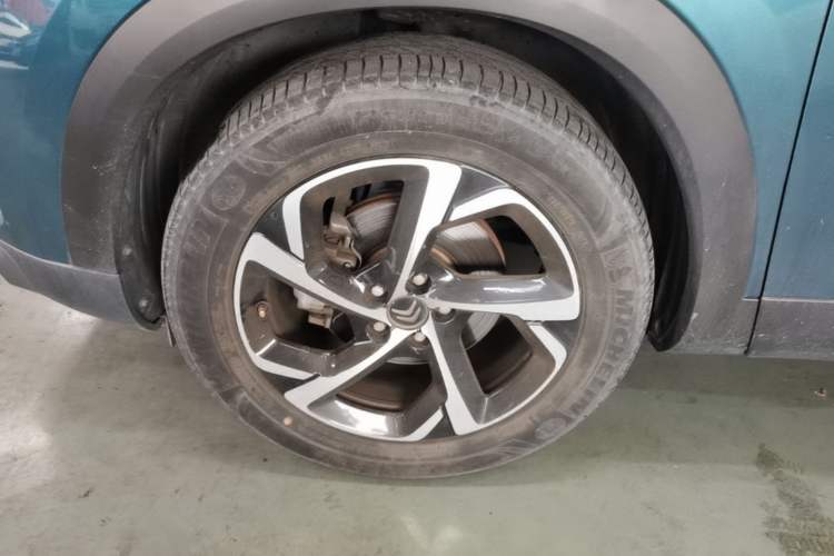 Used Citroen C5 AIRCROSS 2020 360THP Enjoyment Version Left Front Wheel Hub