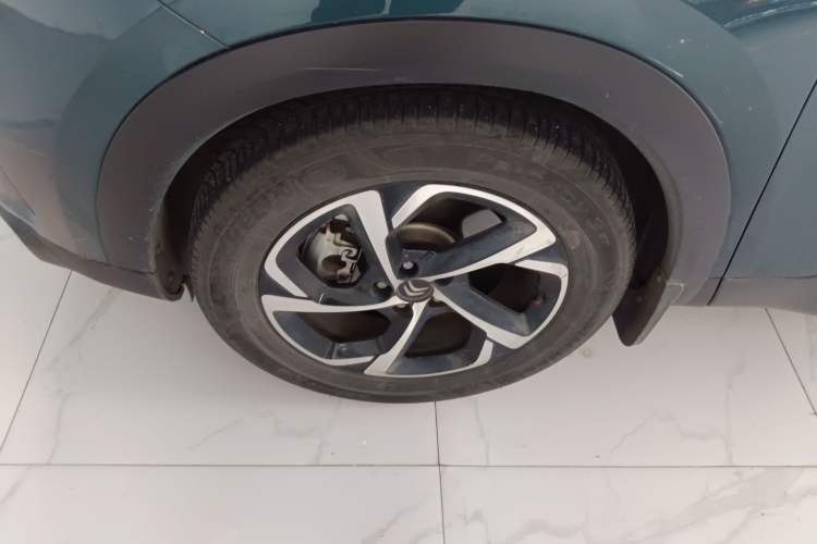 Used Citroen C5 AIRCROSS 2020 400THP Premium Edition Left Front Wheel Hub