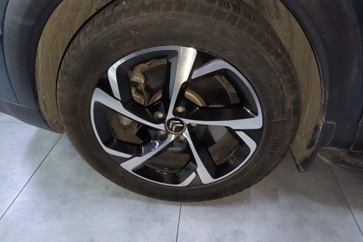 Used Citroen C5 AIRCROSS 2020 400THP Premium Edition Left Front Wheel Hub