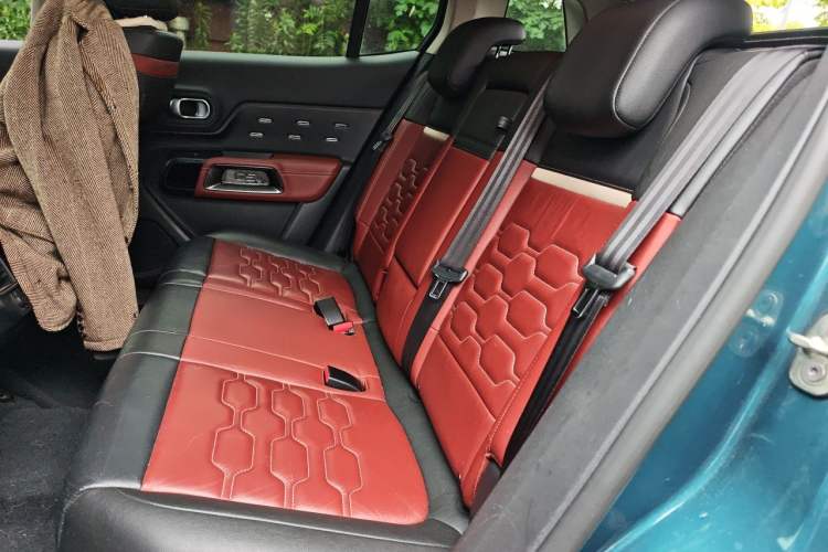 Used Citroen C5 AIRCROSS 2020 400THP Premium Edition Left Rear Seat