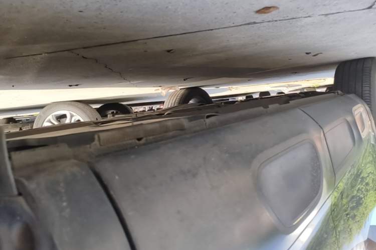 Used Citroen C5 AIRCROSS 2020 400THP Premium Edition Left Side Sill
