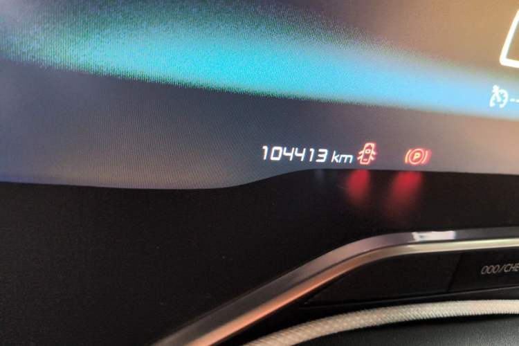 Used Citroen C5 AIRCROSS 2020 400THP Premium Edition Odometer Close Up