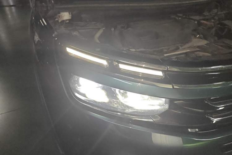 Used Citroen C5 AIRCROSS 2020 400THP Premium Edition Right Front Headlight