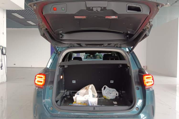 Used Citroen C5 AIRCROSS 2020 400THP Premium Edition Trunk