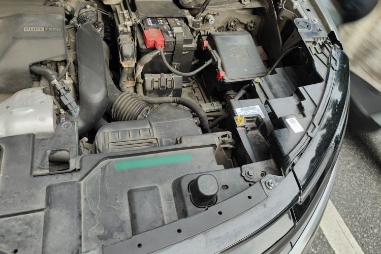 Used Citroen C5 AIRCROSS 2020 400THP Premium Edition Engine Bay Left