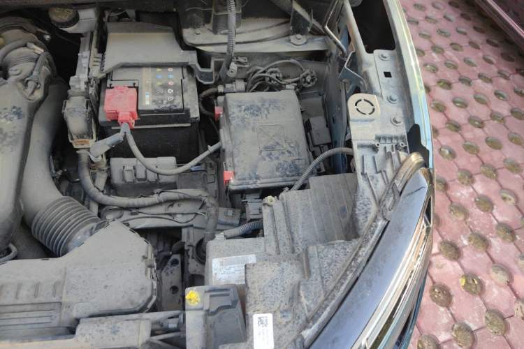 Used Citroen C5 AIRCROSS 2020 400THP Premium Edition Engine Bay Left