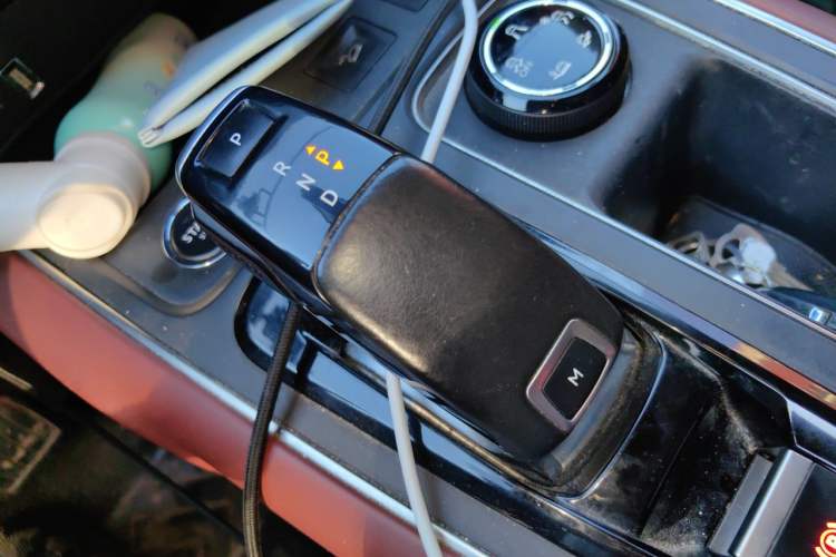 Used Citroen C5 AIRCROSS 2020 400THP Premium Edition Gear Lever