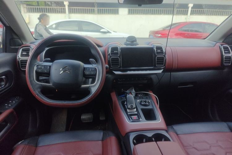 Used Citroen C5 AIRCROSS 2020 400THP Premium Edition Center Console