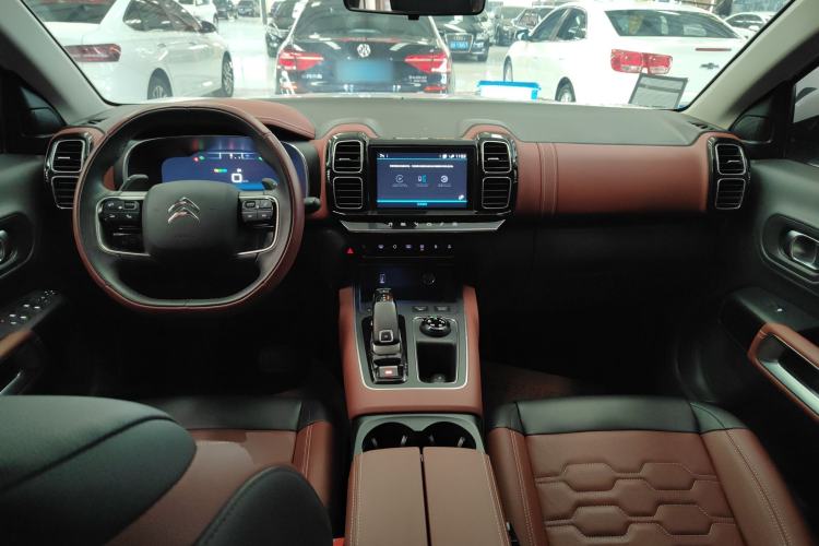 Used Citroen C5 AIRCROSS 2020 400THP Premium Edition Center Console