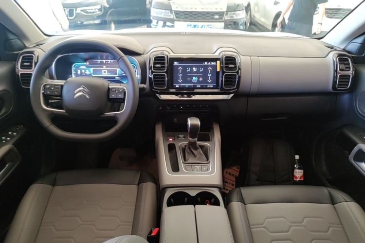Used Citroen C5 AIRCROSS 2020 360THP C-Series Trendy Edition Center Console