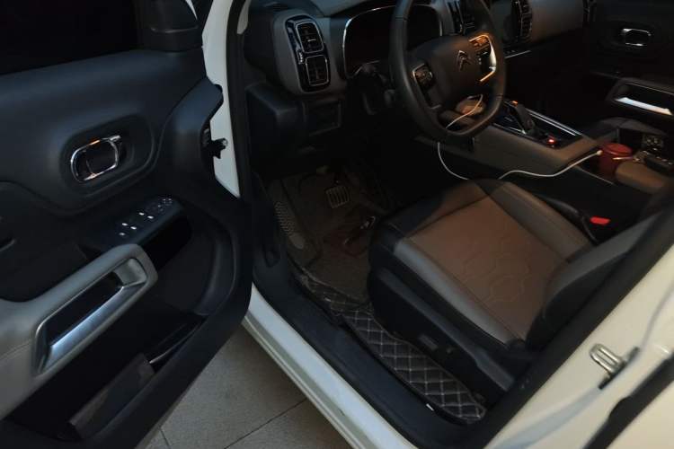 Used Citroen C5 AIRCROSS 2020 360THP ORIGINS Centennial Luxury Edition Driver Seat