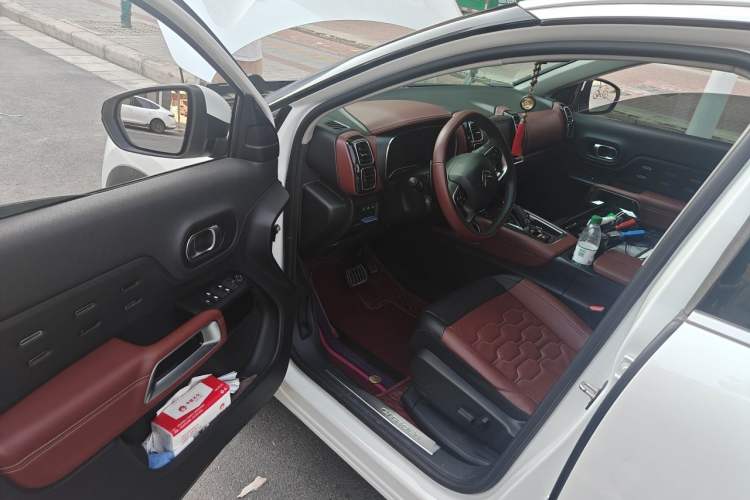 Used Citroen C5 AIRCROSS 2020 400THP Premium Edition Driver Seat