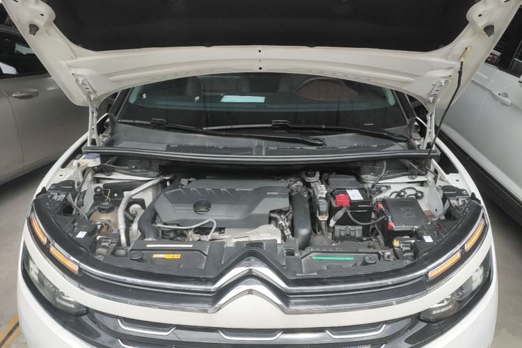 Used Citroen C5 AIRCROSS 2020 400THP Premium Edition Engine Bay