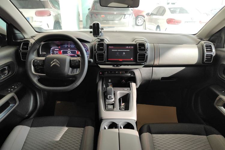 Used Citroen C5 AIRCROSS 2020 360THP Enjoyment Version Interior 2